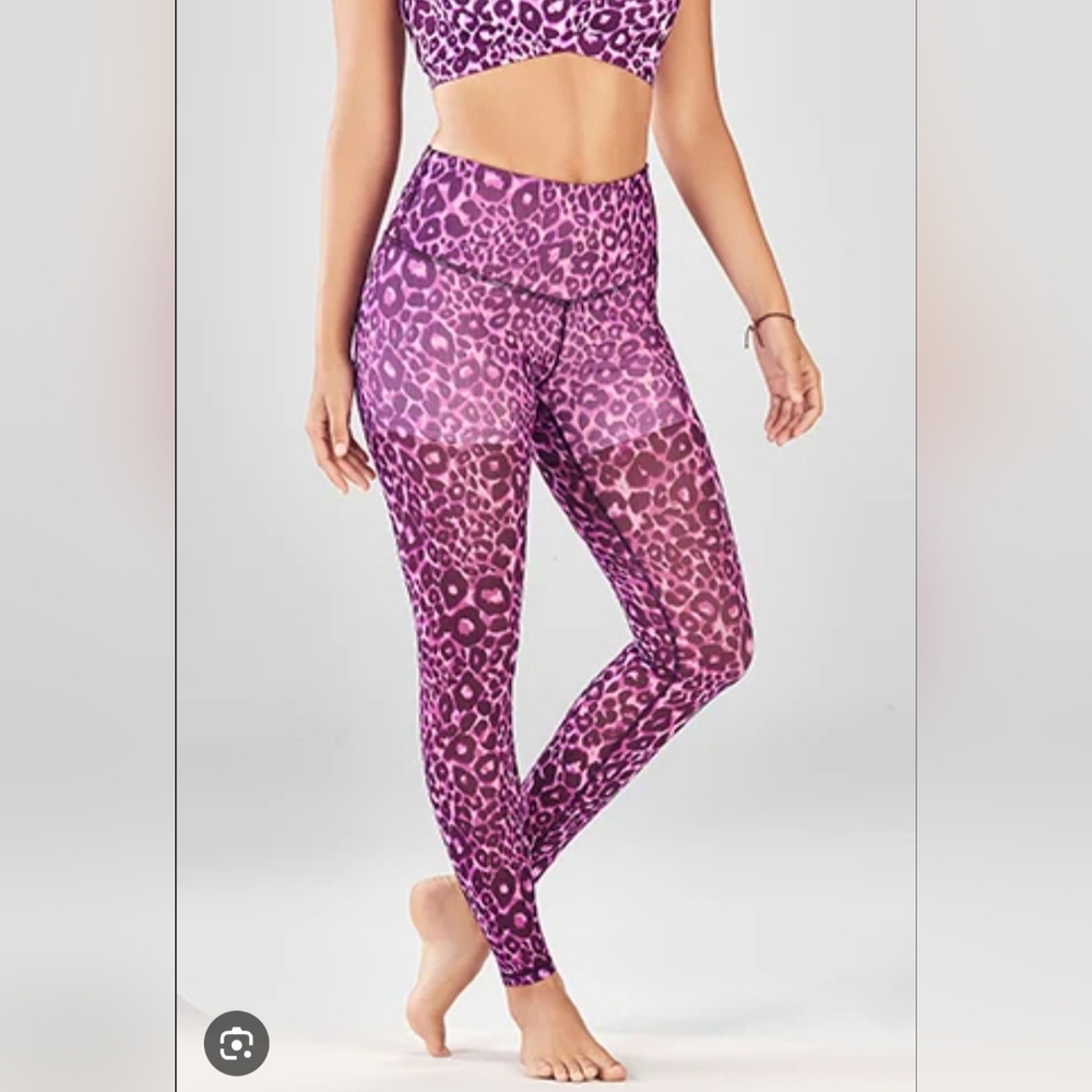 Fabletics High Waisted Pure-Luxe Mesh Leggings Purple Cheetah Print Size Small